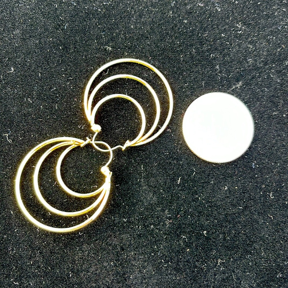 Stylish hoop earrings